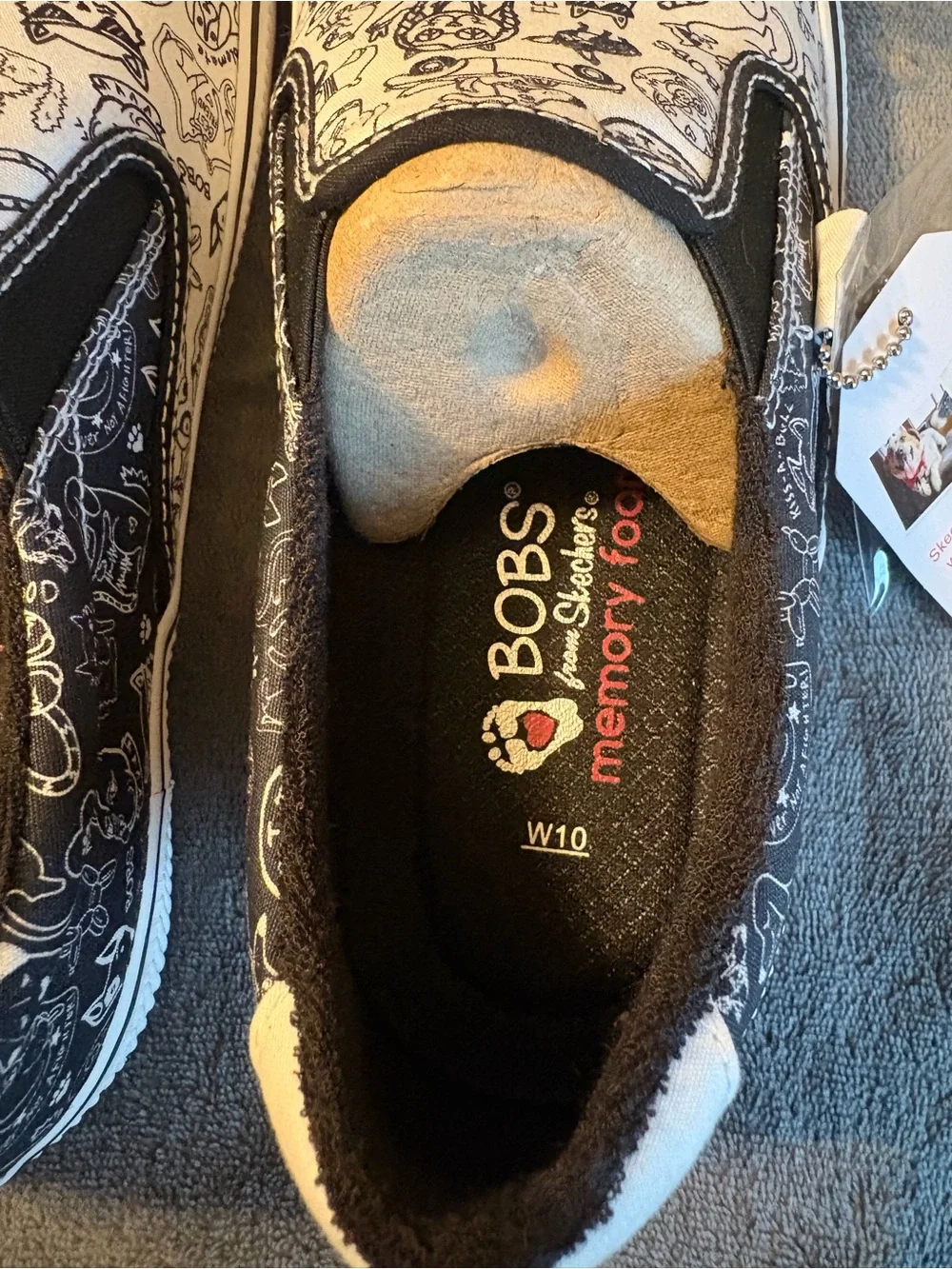 Women’s Skechers BOBS White & Black Pet Print Slip-On Sneakers Size 10W